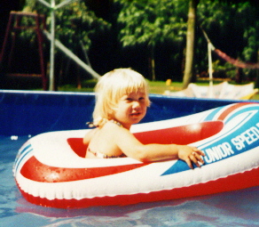 Baby Dianne in bootje